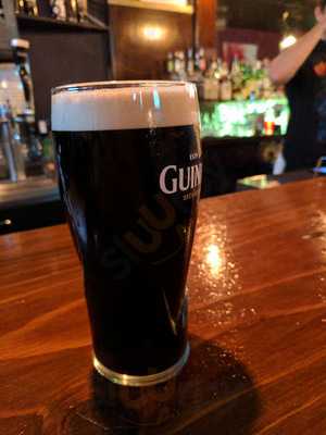 Zoe's Bar And Restaurant