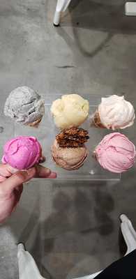 Nourish Creamery & Juice Bar