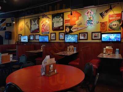 Mcgillacuddy's Sports Bar & Grill