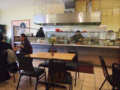 Auntie April's Chicken And Waffles