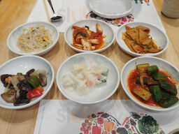 Ducky Wok Restaurant