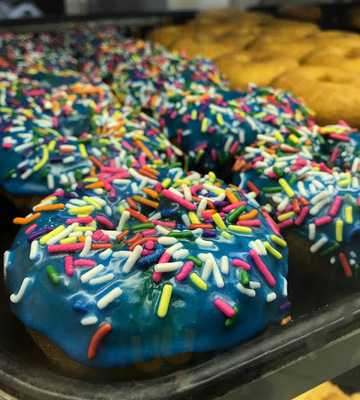 Yum Yum Donuts