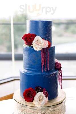 Rolling In Dough Bakery And Custom Cakes