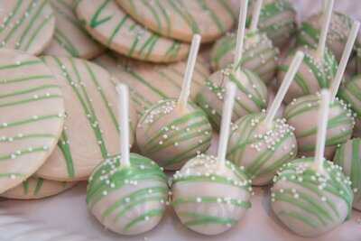 Rolling In Dough Bakery And Custom Cakes