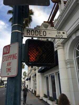 The Coffee Bean & Tea Leaf