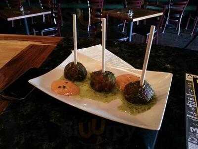 Analog Cafe & Drd Records Little Theater