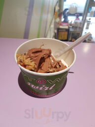 Uptown Swirl Frozen Yogurt And Crepes