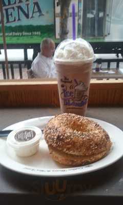 The Coffee Bean & Tea Leaf