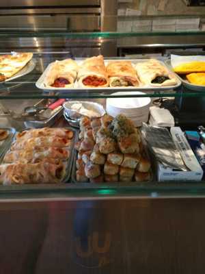 Torre's Italian Restaurant & Pizza