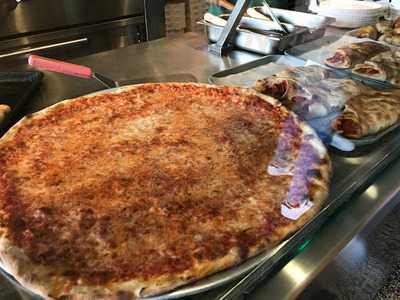 Torre's Italian Restaurant & Pizza