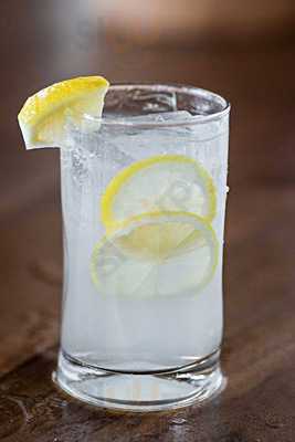 Fiasco Cocktails & Sports Bar