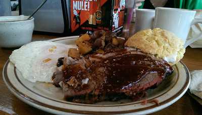 Tucci's Q American Barbque