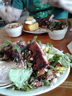 Tucci's Q American Barbque