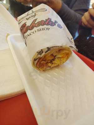 Roberto's Taco Shop