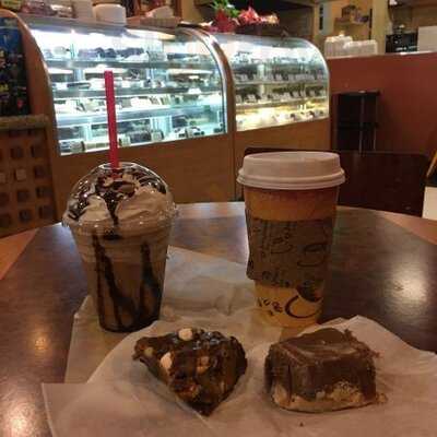 Kelly's Coffee And Fudge