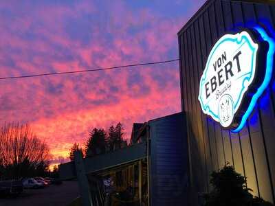 Von Ebert Brewing Glendoveer