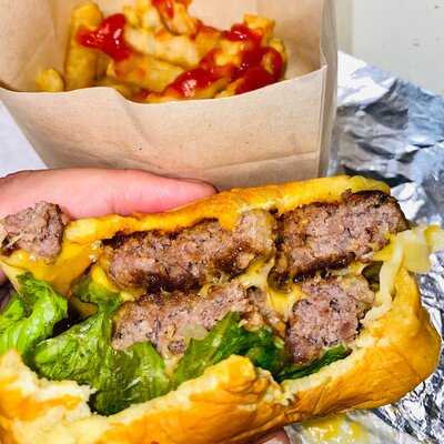 Lucky's Famous Burgers