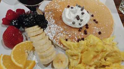 Hollywood Cafe On Fillmore