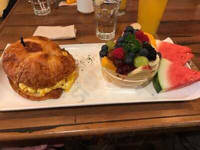 Hollywood Cafe On Fillmore