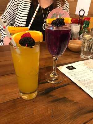 Hollywood Cafe On Fillmore