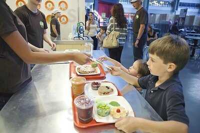 Bean Sprouts Cafe & Cooking School