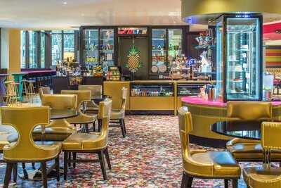 Pineapple Bistro & Bar