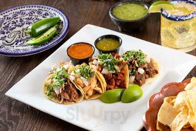 Leticia's Cocina & Cantina