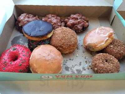 Yum Yum Donuts