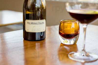 Pour Wine Bar Bistro