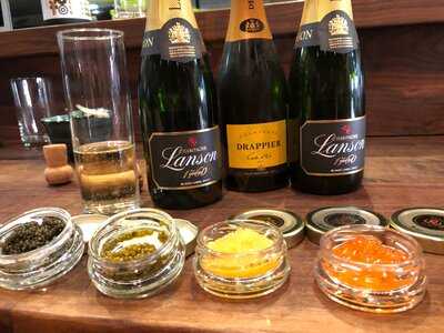 Hakashi Japanese Bar & Grill