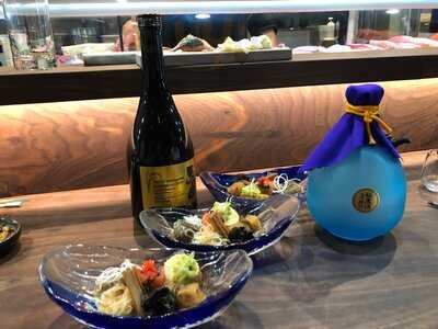 Hakashi Japanese Bar & Grill