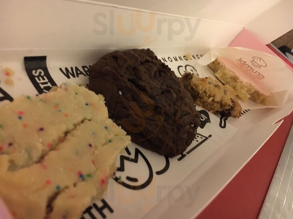 Crumbl Cookies Centennial