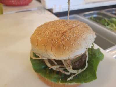 Sam's Mediterranean Cuisine