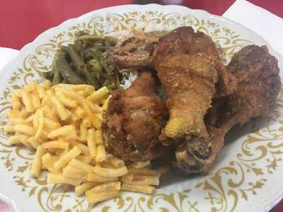 Sister Pee Wee's Soul Food
