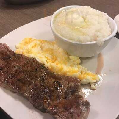 Desiree's Breakfast Boutique 2