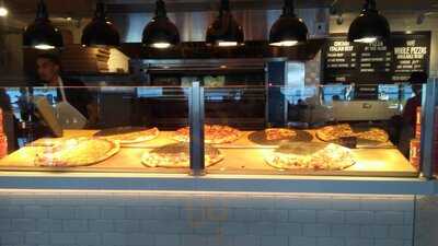 Frankie's By The Slice - Navy Pier