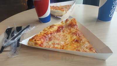 Frankie's By The Slice - Navy Pier