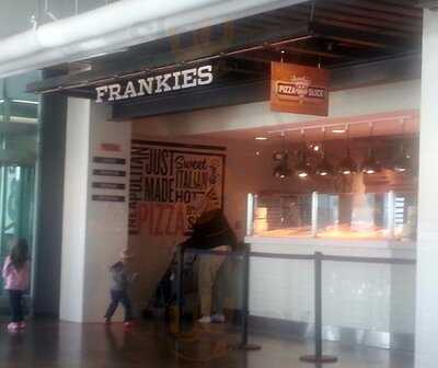 Frankie's By The Slice - Navy Pier