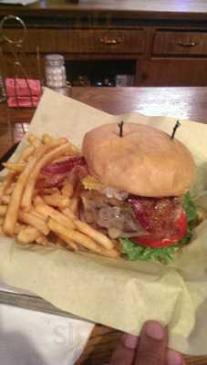 Claudia's Sports Pub