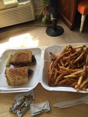 Flamingo Bar & Grill