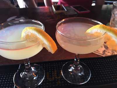 Lucky Horseshoe Lounge