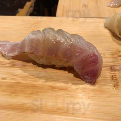 Tanoshi Sushi Sake Bar
