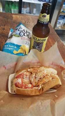 Luke's Lobster Nomad