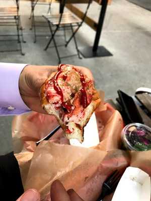 Luke's Lobster Nomad