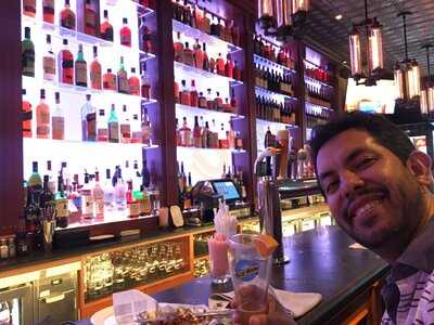 Annie Moore's Bar & Restaurant