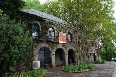 New Leaf Restaurant & Bar