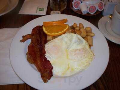 50oneight At The Holiday Inn