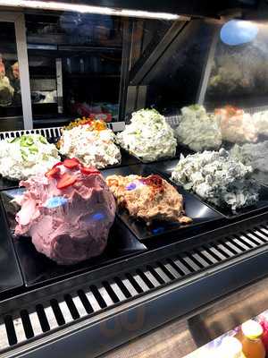 Bread Brothers Bagel Cafe - Greenpoint