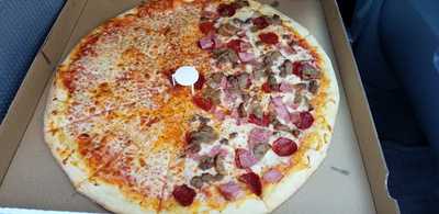 Ny Giant Pizza