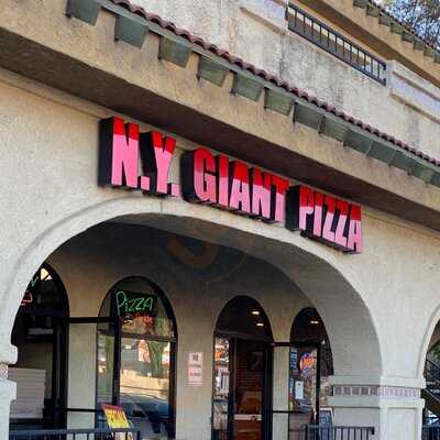Ny Giant Pizza